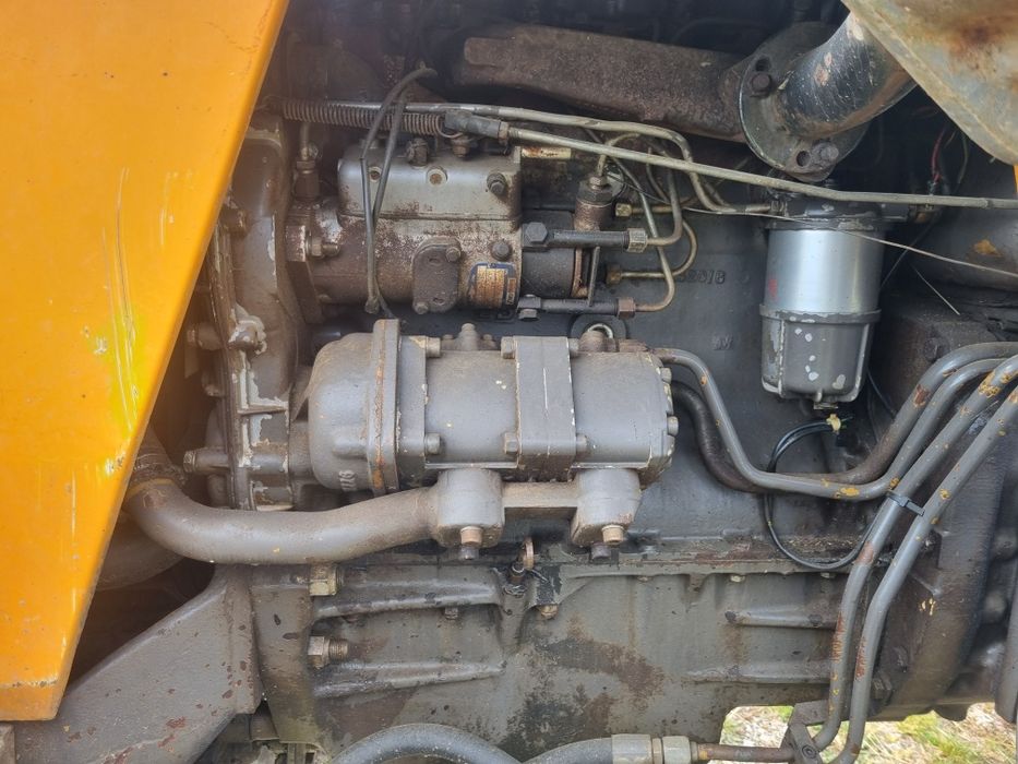 Renault 601.4 cu încărcător frontal
