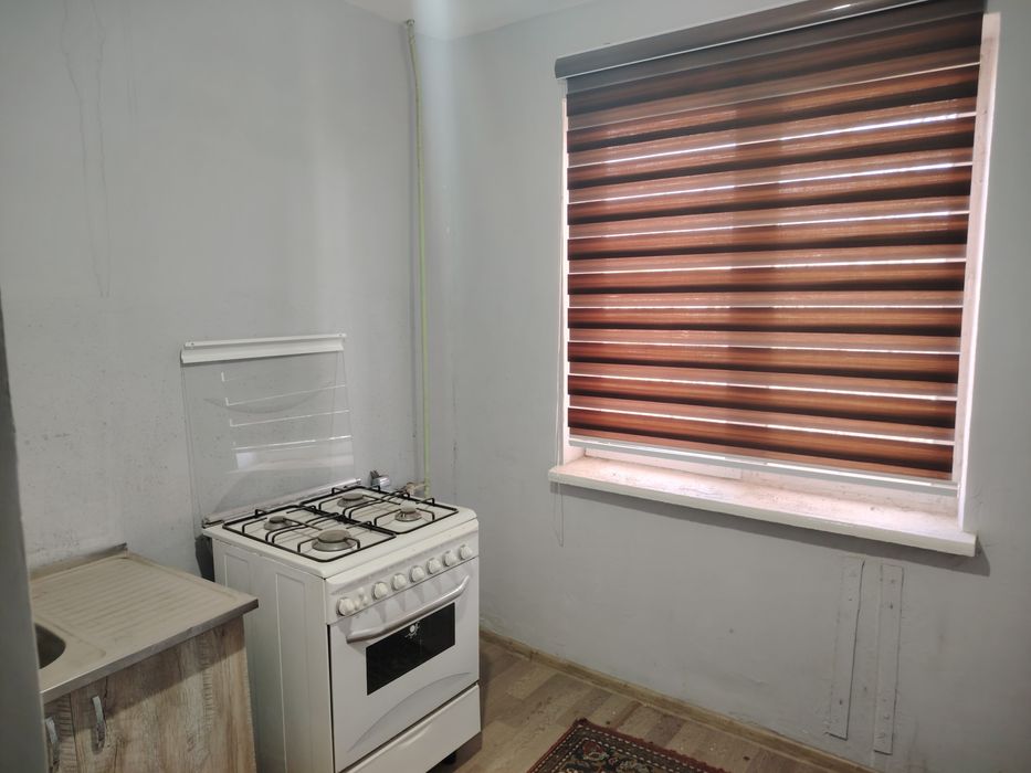 1 комнатная квартира город Чирчик, около детской больницы