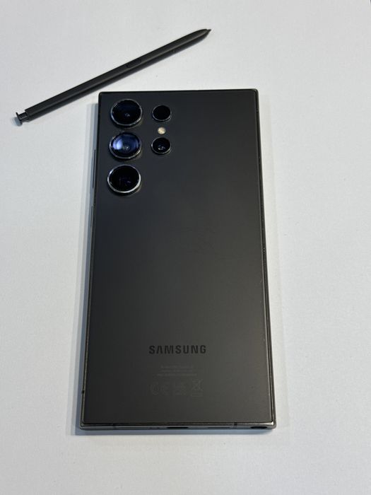 Samsung S24 ULTRA • 512 GB • 12 GB RAM