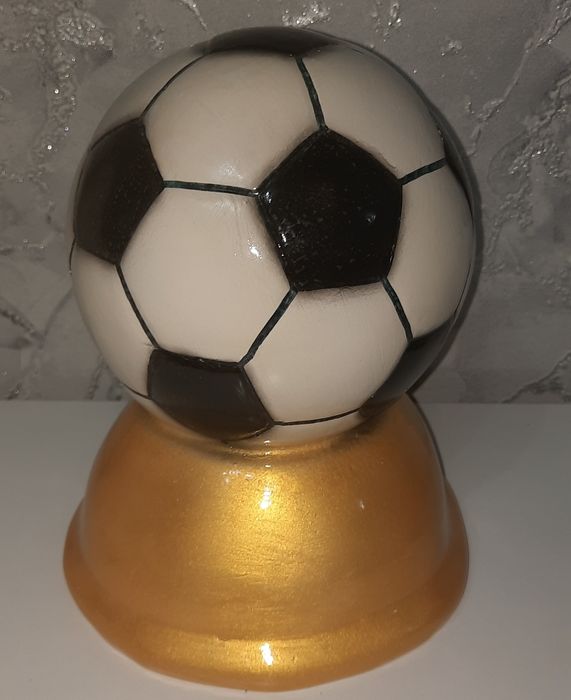 Статуэтка копилка 2025г. Из гипса.