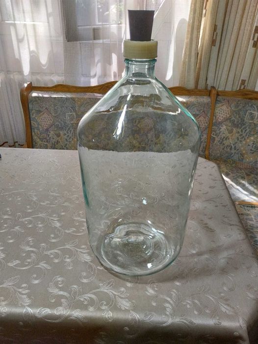 Бутыль 20 литров