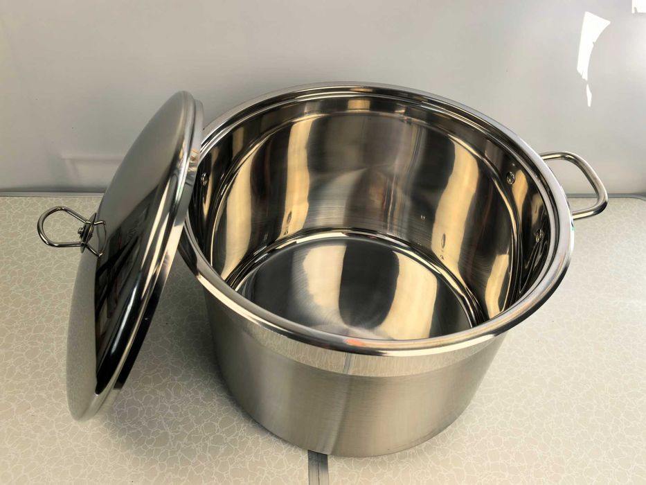 Oala inox 34x24 cm 22 litri cu capac metal 260 lei