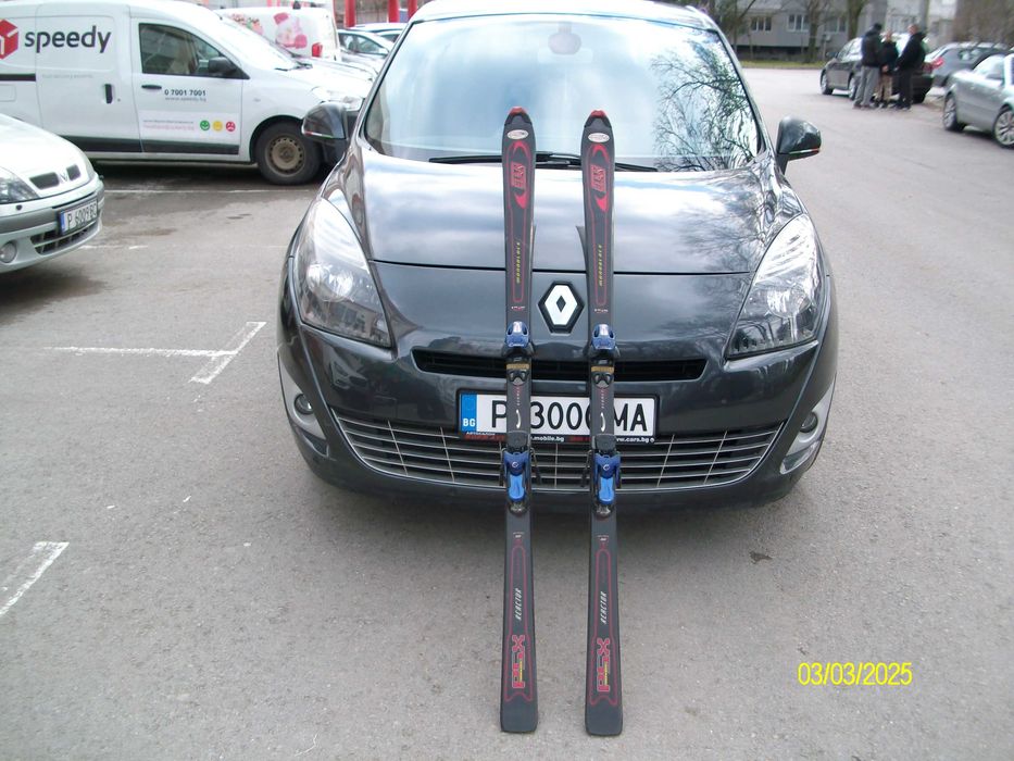 Продавам професионални ски