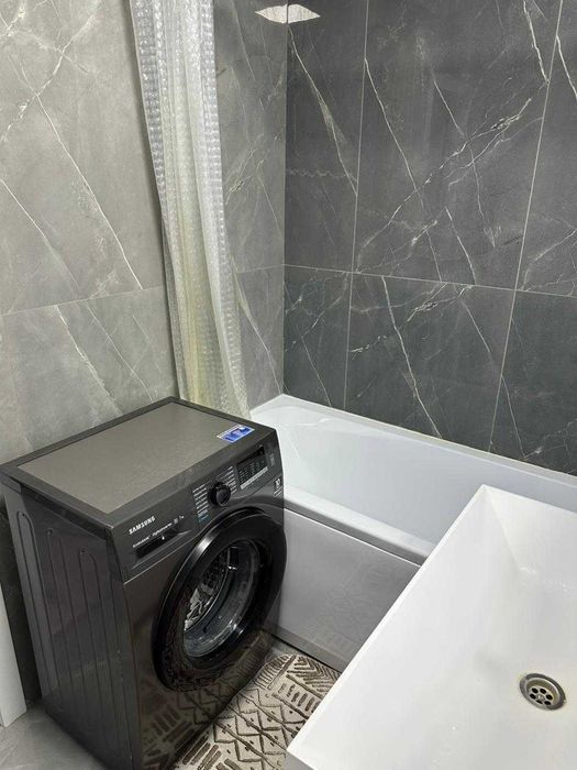 р-н Пединститута, 3-комнатная