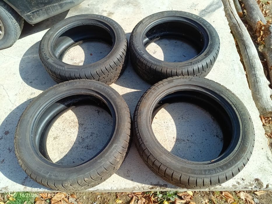 Зимни гуми 18 ки. 235/50 R18