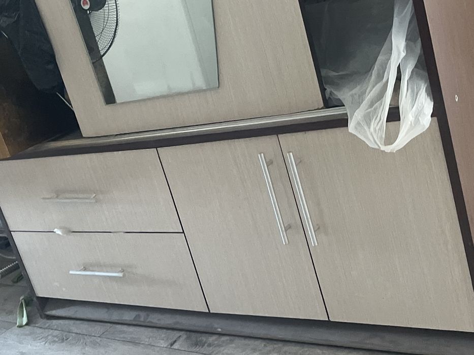 шкаф буу срочно продамь быстроо
