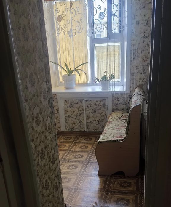 Продам квартиру 4 комнаты