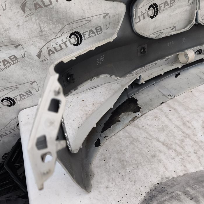 Bara fata BMW Seria 1 F40 an 2019-2020-2021-2022-2023-2024