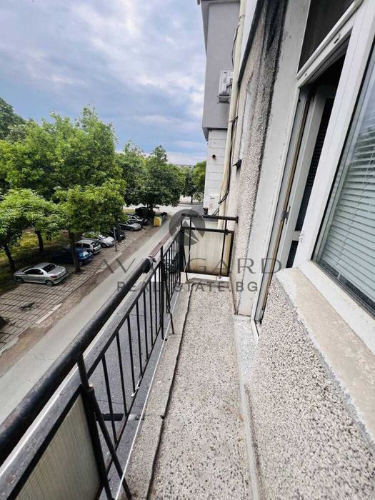 Продава се Тристаен апартамент в Пловдив, Христо Смирненски - 86 кв.м за 1542 €/кв.м - Снимка #8