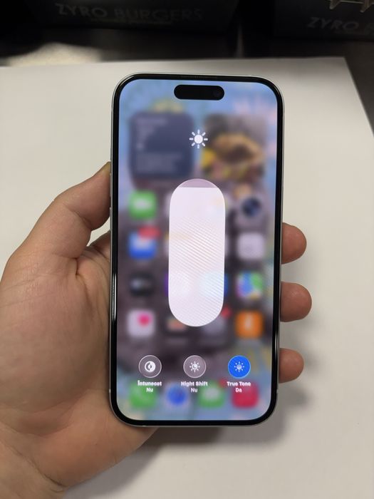 iPhone 15 128GB blue