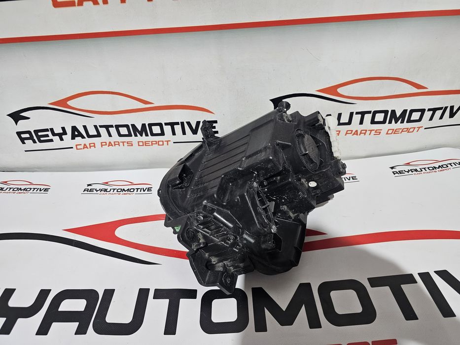 Far dreapta Hyundai Tucson dupa 2020 cod 92102N7000