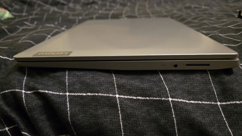 Laptop Lenovo IdeaPad S145-15IWL, tastatură Spaniolă