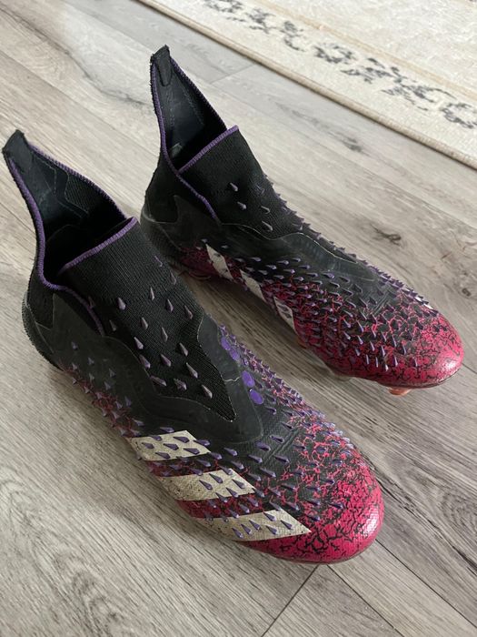 Бутсы Adidas predator.