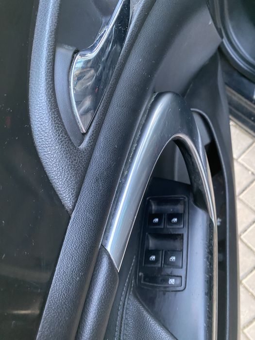 Opel insignia  Sport tourer 2.0  …160 de cai