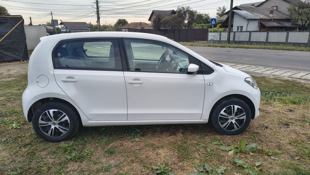 VOLKSWAGEN Up 2016 — imagine 5