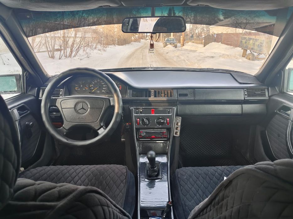 Продам или обменяю Мерседес 124