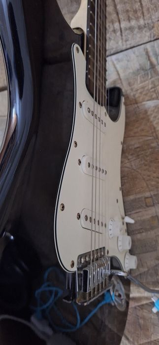Гитара электрическая