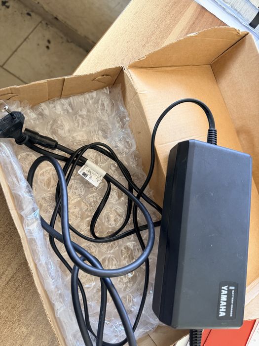 Зарядно за yamaha