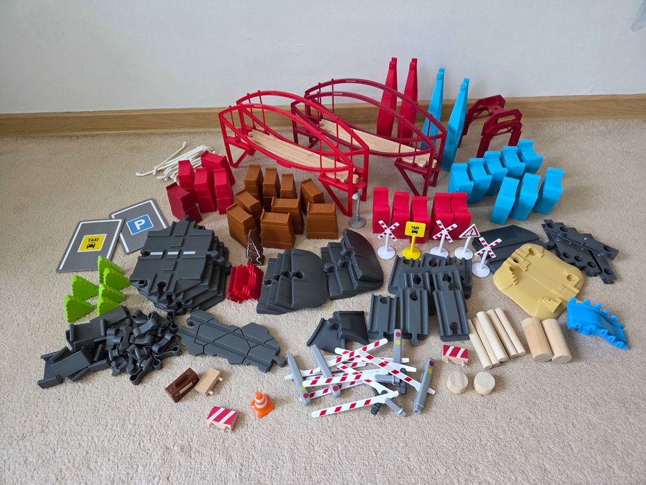 Set mare trenulete Lidl Playtive si IKEA, gari, 2 trenuri RC, locomotiva interactiva, 287 sine