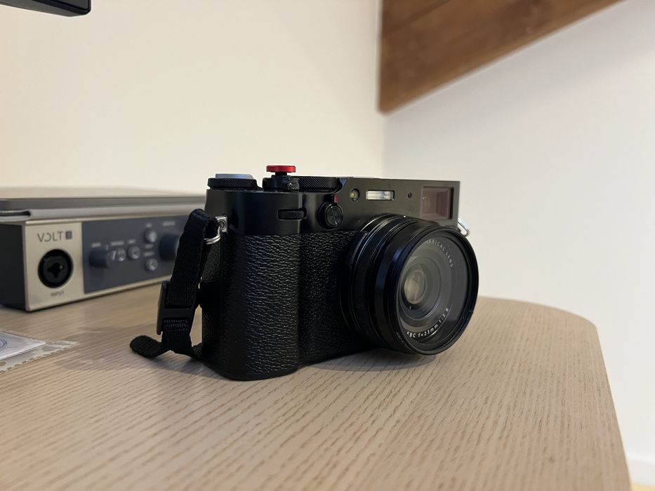 Камера Fuji x100v