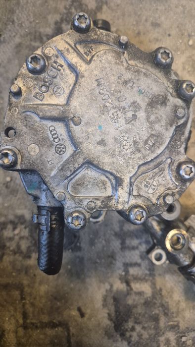 Тандем Помпа Bosch за VW,Ауди,Сеат,Шкода 1.9 ТДИ 101, 105Кс 2000-2009г