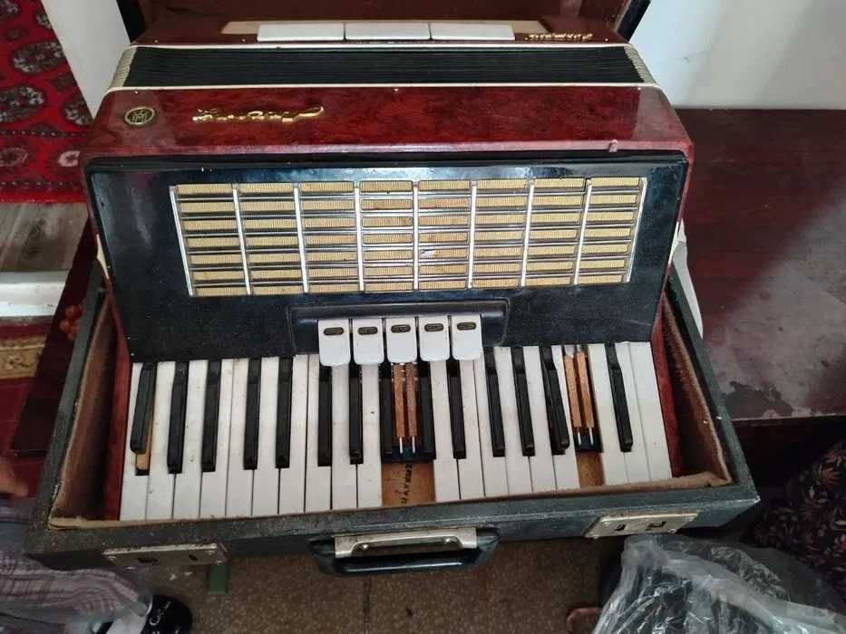 Продам гармошку рабочую