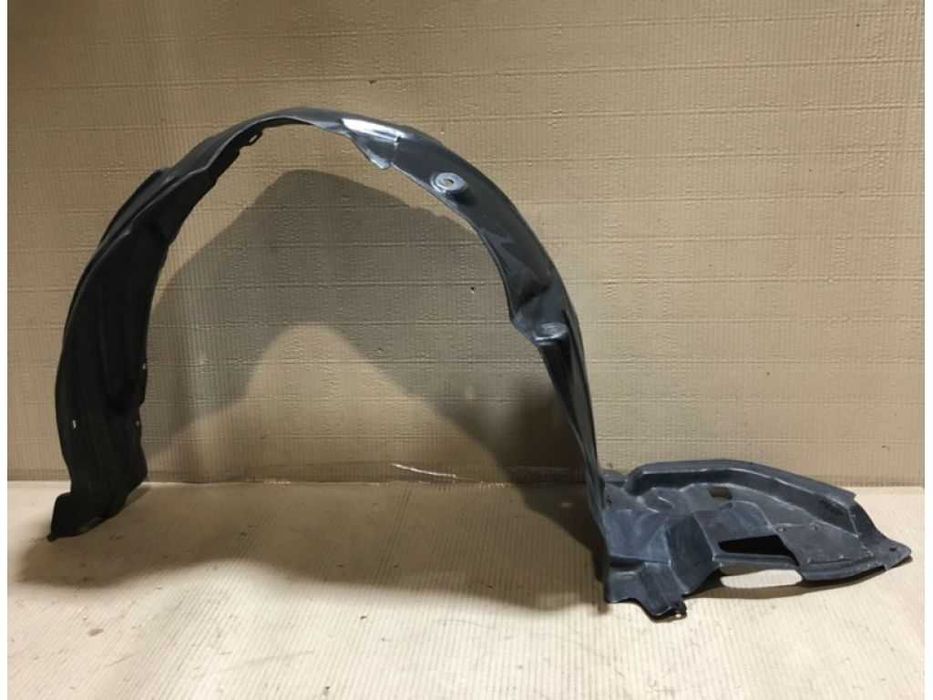 Подкрылок на Toyota Corolla 08-13/ Тойота Королла 08-13