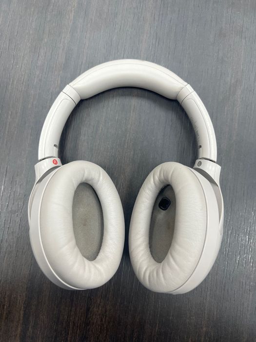Наушники Sony WH1000-XM4