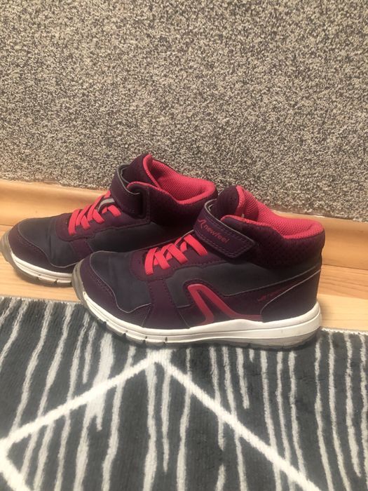 Оригинални боти Декатлон 30 -32 ном!  Неразличими от нови.