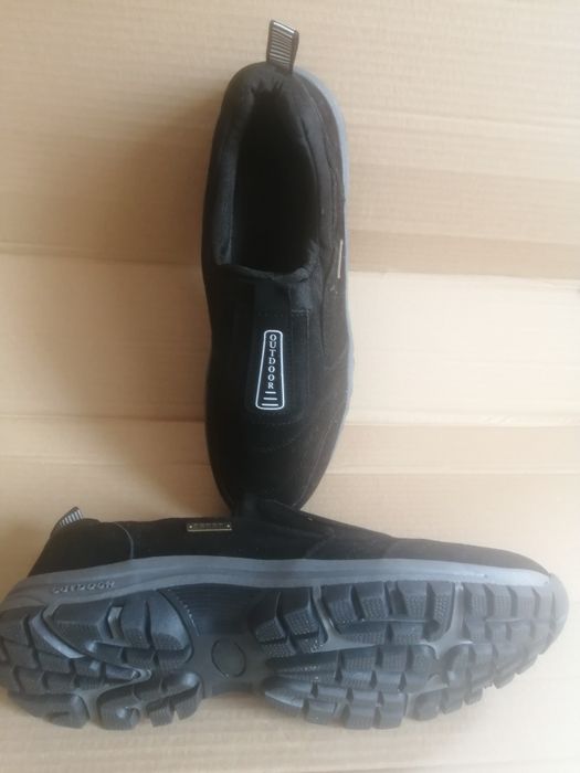 Нови мъжки маратонки.