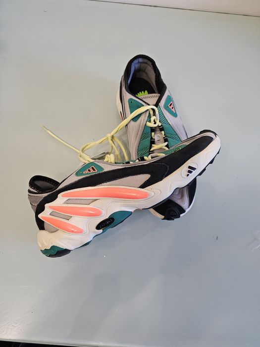 Adidas editie limitata nr 42.5