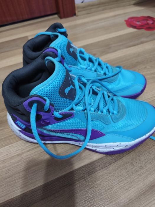 Adidas gheata Puma-  noi