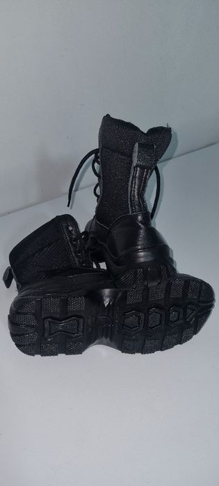 Bocanci militari-servicii de pază