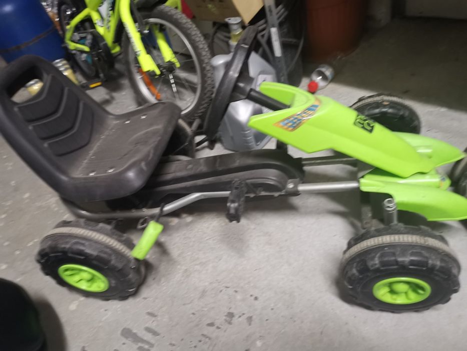 Детско бъги с педали