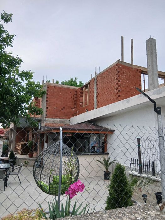 Дава се под наем Къща в с. Боянци, Област Пловдив - 240 кв.м за 110000 € - Снимка #3