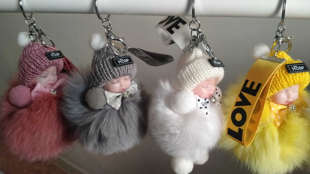 Продам меховые брелочки