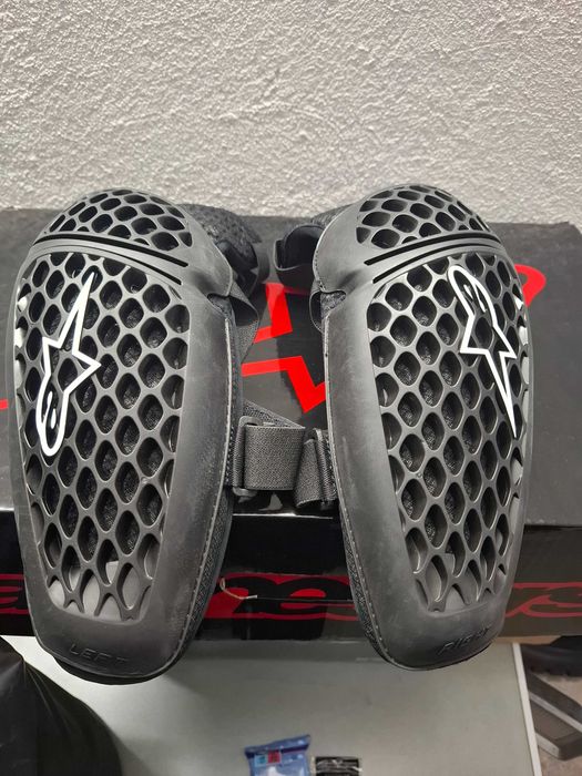 Налакътници Bionic Plus Elbow Protectors ALPINESTARS, размерL/XL Нови!