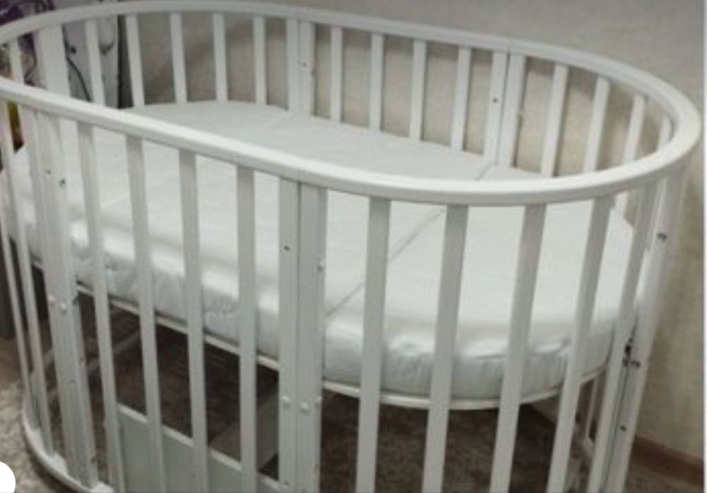 Продам детскую кровать манеж