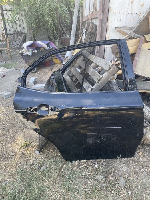 Продам двери от тойота камри 70