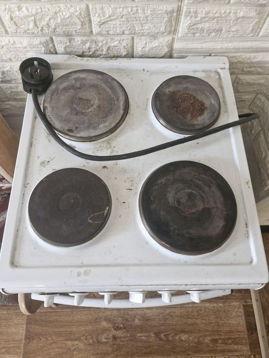 Продаю плиту в рабочем состоянии