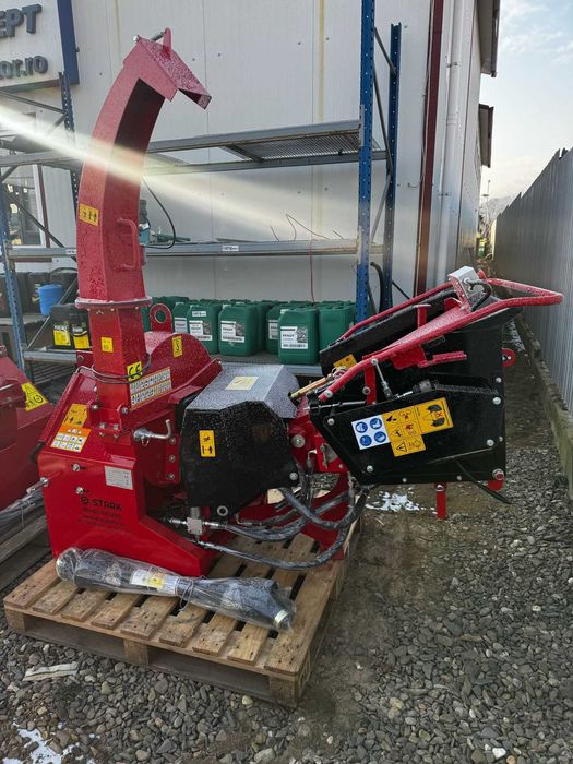 Tocator de crengi STARK BX-52RS PTO, cu sistem alimentare hidraulică, ø max. 130 mm