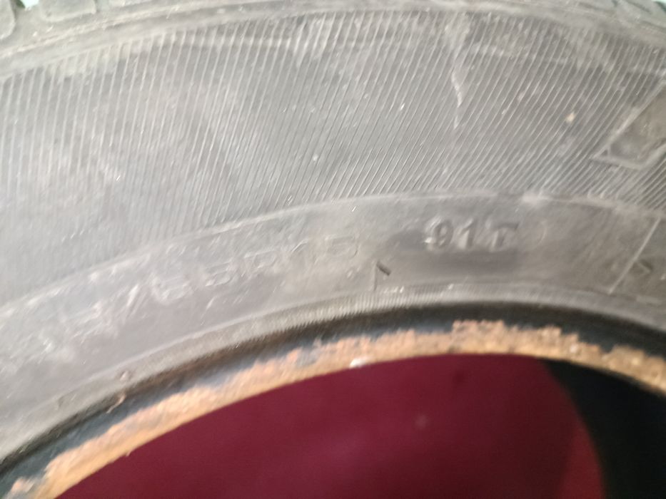 Гуми 195/65/15 2 бр. Bridgestone+ 2 бр. PASSIO, дот 2019