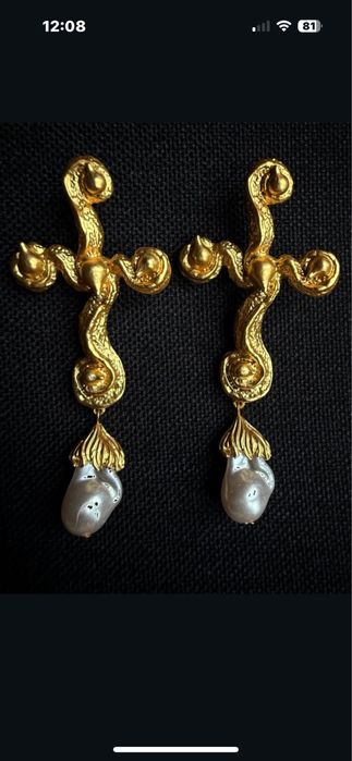 Луксозни обеци Dior Моля разгледайте и другите предложения