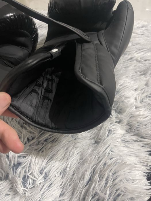 Vand manusi Venum Chalenger 3.0