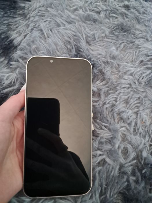 Продам айфон 13 128