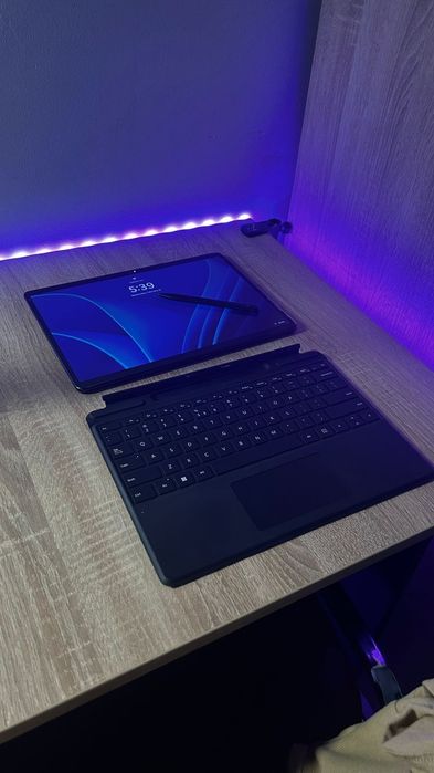 Microsoft Surface Pro 11 (Model Nou) – Stare Excelentă + Accesorii