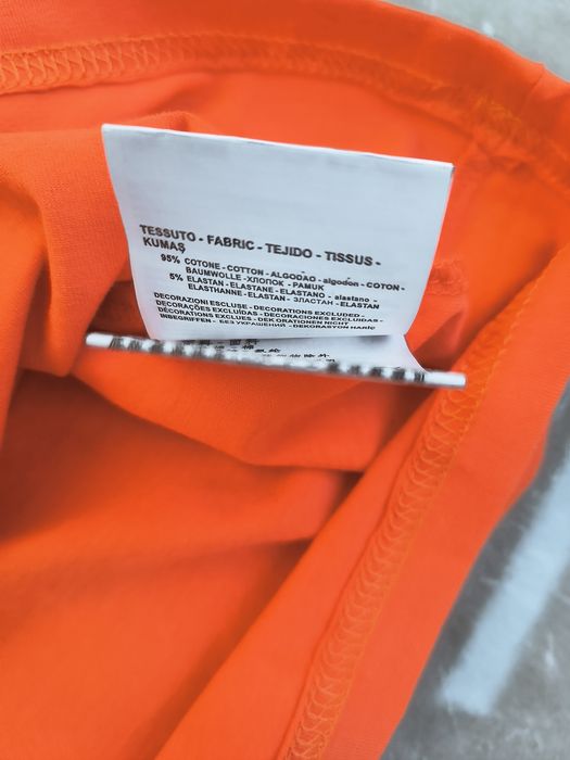 Emporio Armani EA7 M размер Тениска