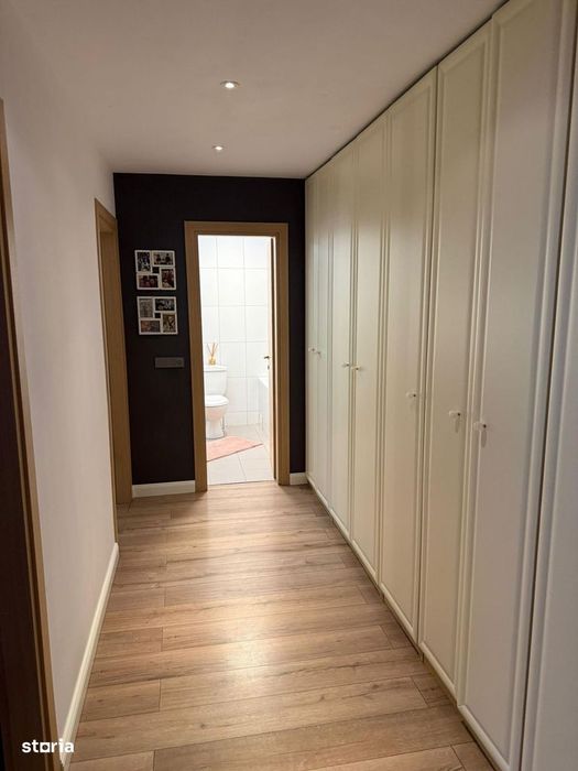 Apartament 3 camere, balcon, gata de utilizare