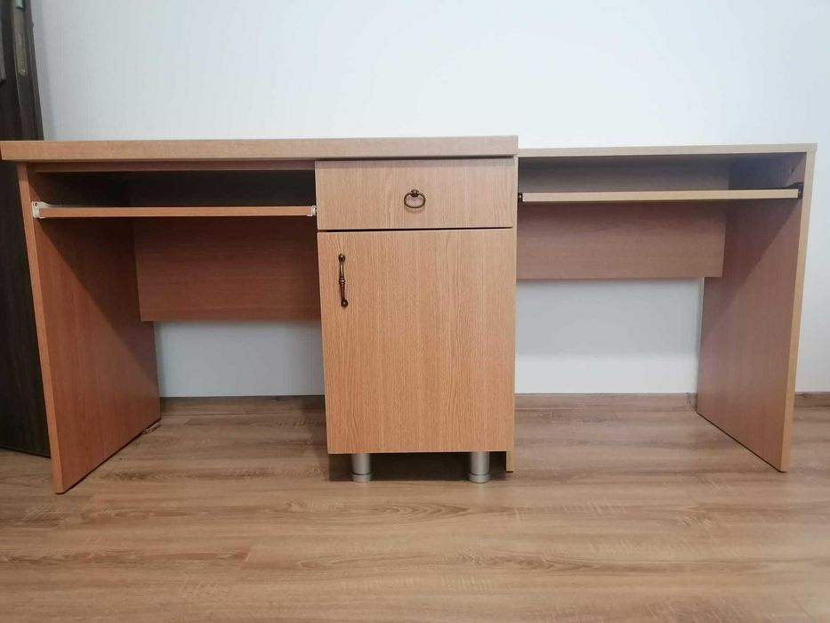 Comoda pentru tv si birou ambele in stare foarte buna