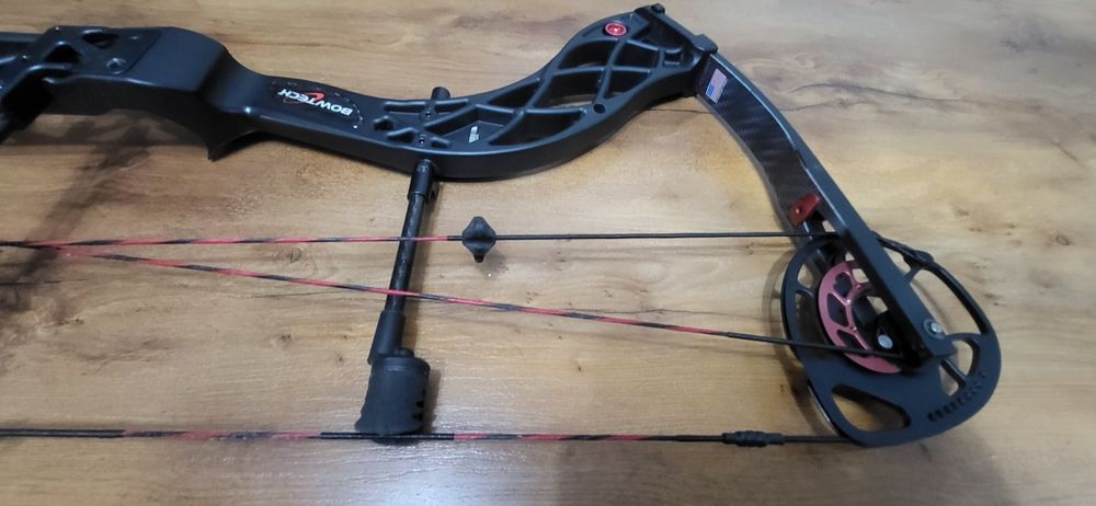 Лък компаунд bowtech carbon knight